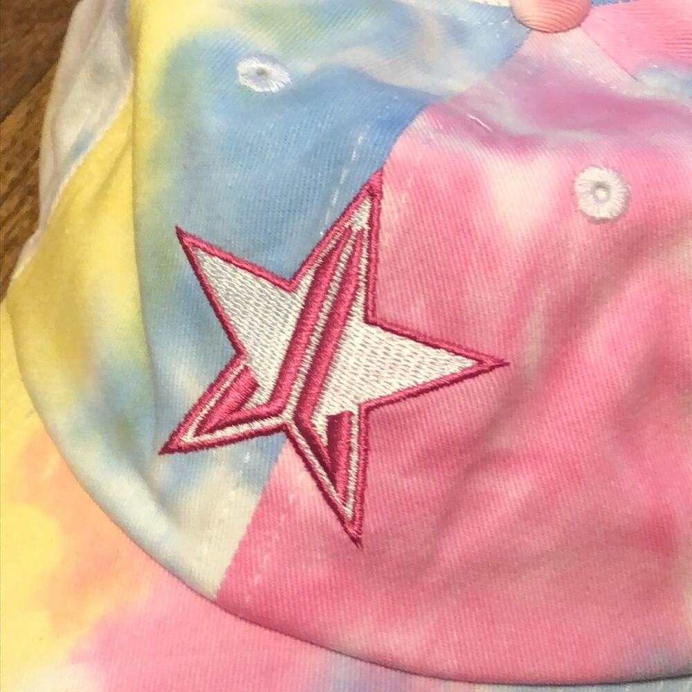 NWOT Jeffree Star Premium Spring Box 2021 Adjustable Tie Dye Hat - Picture 2 of 6